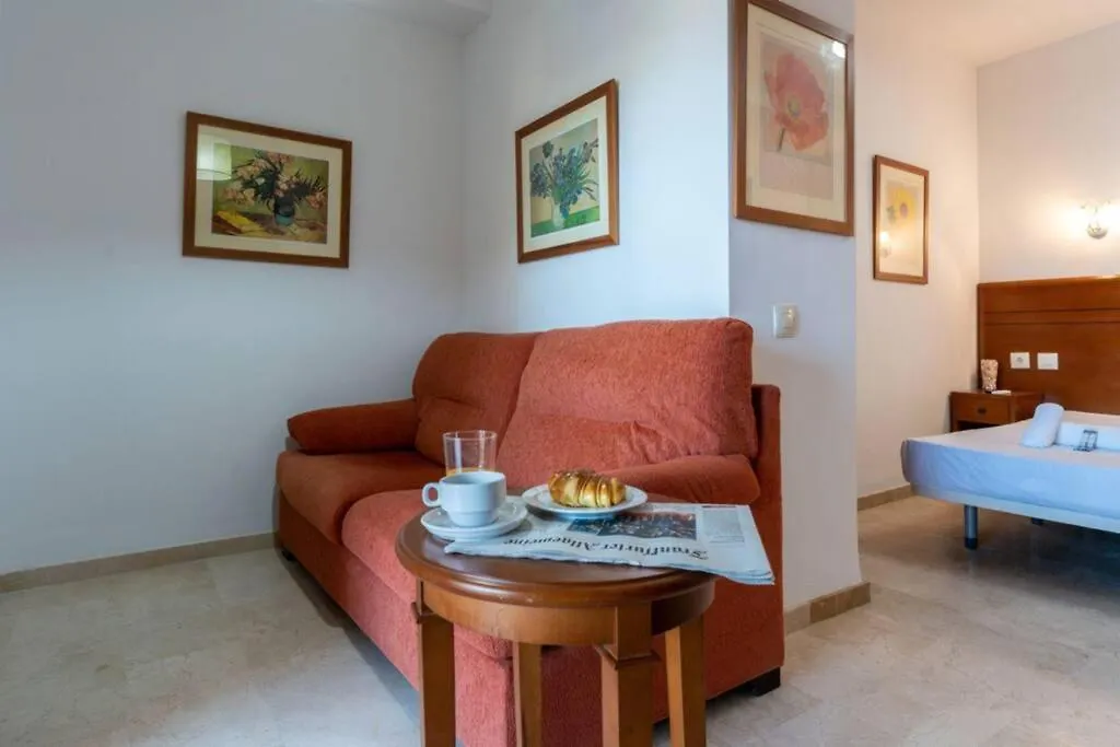 Ct 240 - Beachfront Apartment -Don Juan Manilva